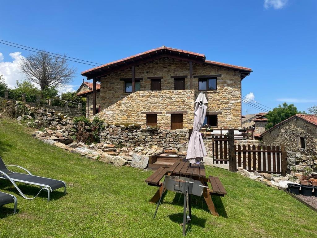 Apartamentos Los Tojos Colsa Zewnętrze zdjęcie